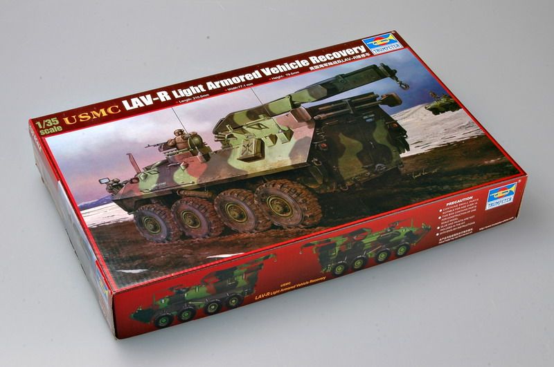 1:35 USMC LAV-R Light Armored Vehicle Recovery