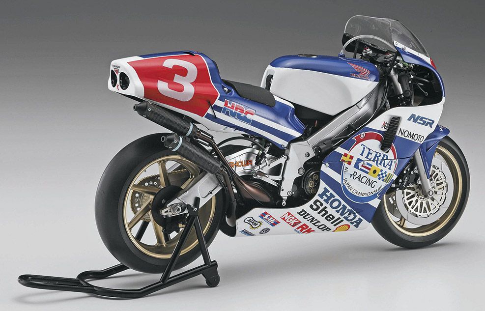 NSR500V ホンダ HONDA 1/24 限定品 入手困難 モトGP 1/24 DEAGOSTINI IXO - HONDA NSR500 VALENTINO ROSSI 2001